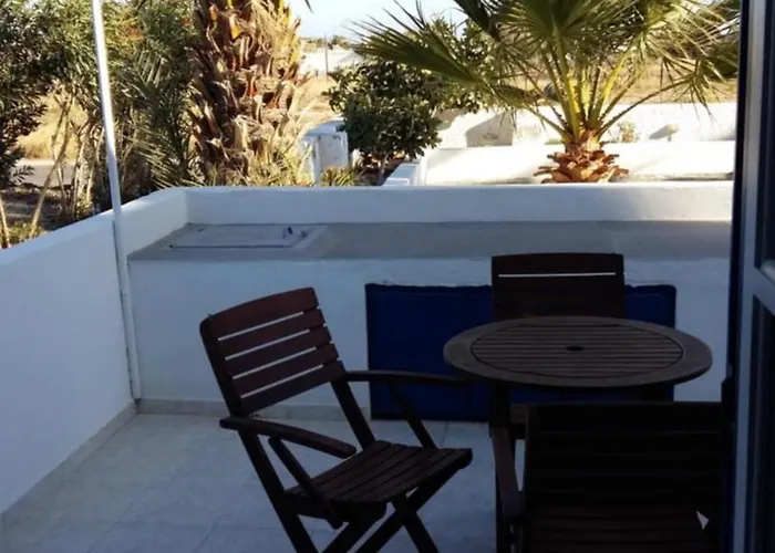 White Cycladic Serenity Apartamento
